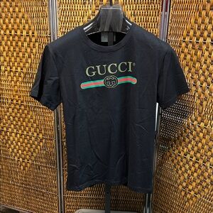 1641 Gucci Black Tee with Green and Red Accents Size Medium?